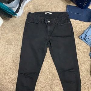 Levi 711 Skinny Jeans